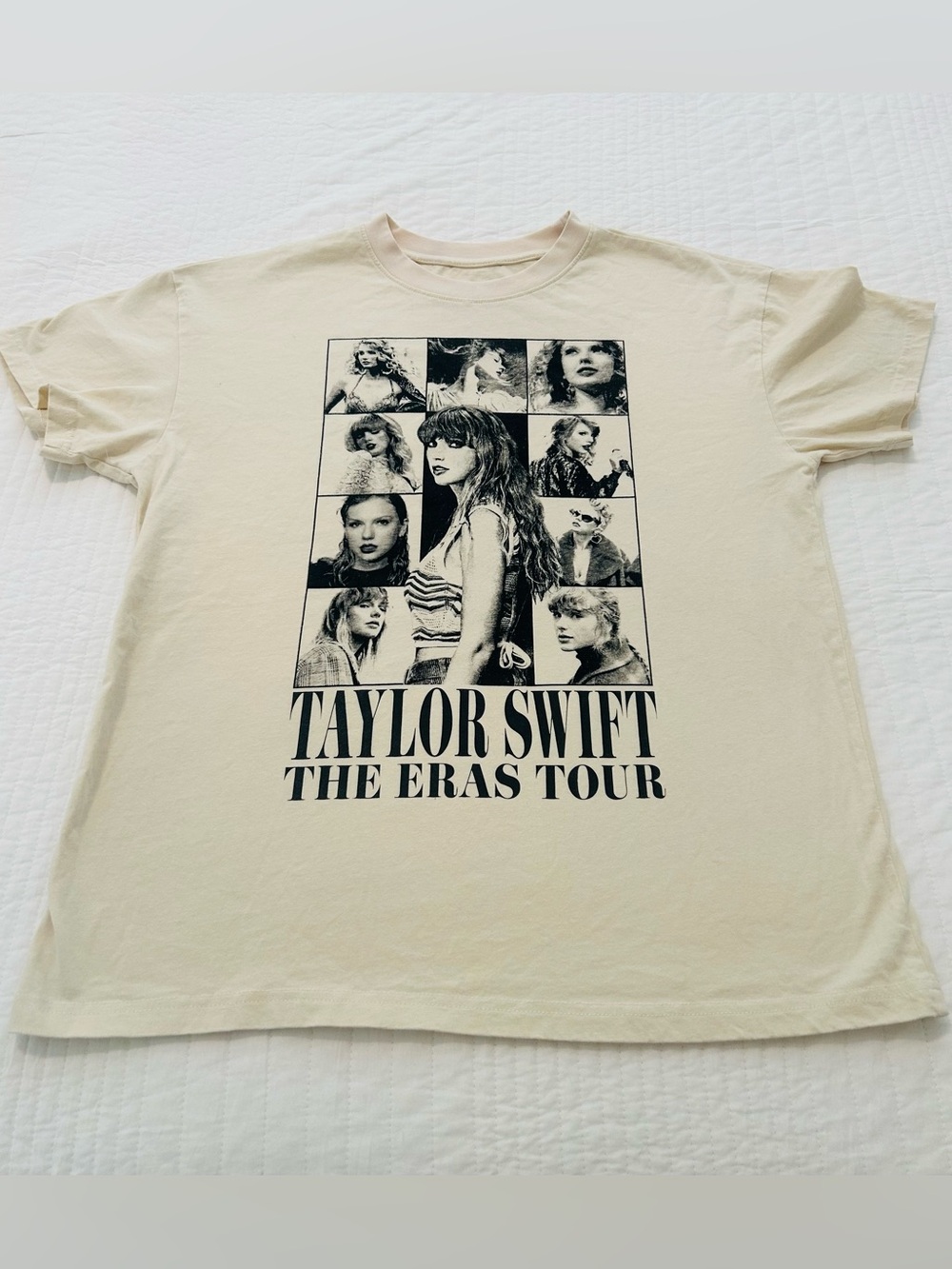 Taylor Swift The Eras Tour Official Merch Beige T-shirt Size Large